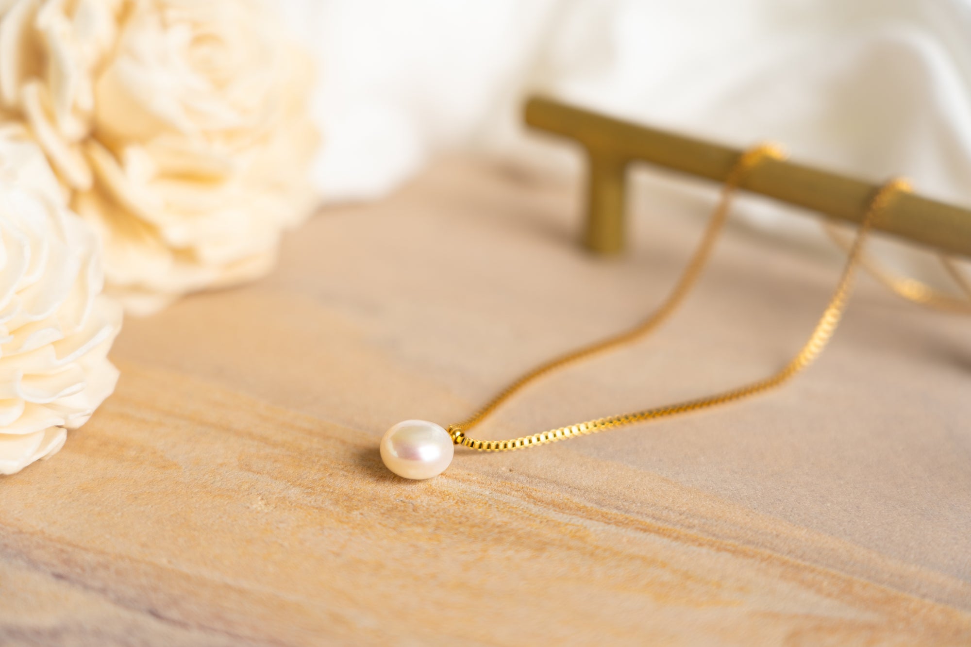 Box Chain Pearl Necklace