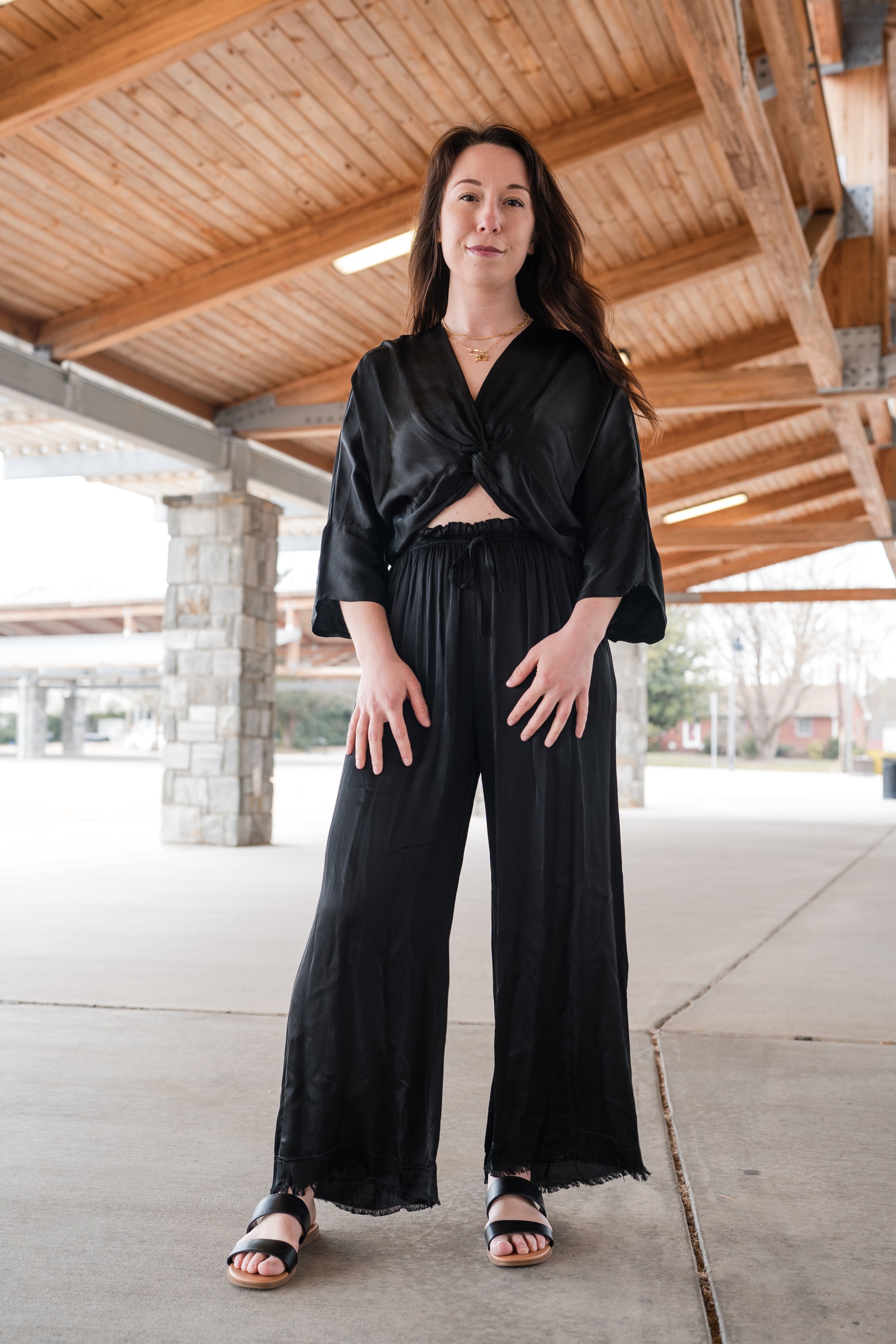 Front Knot Cropped Blouse in Black