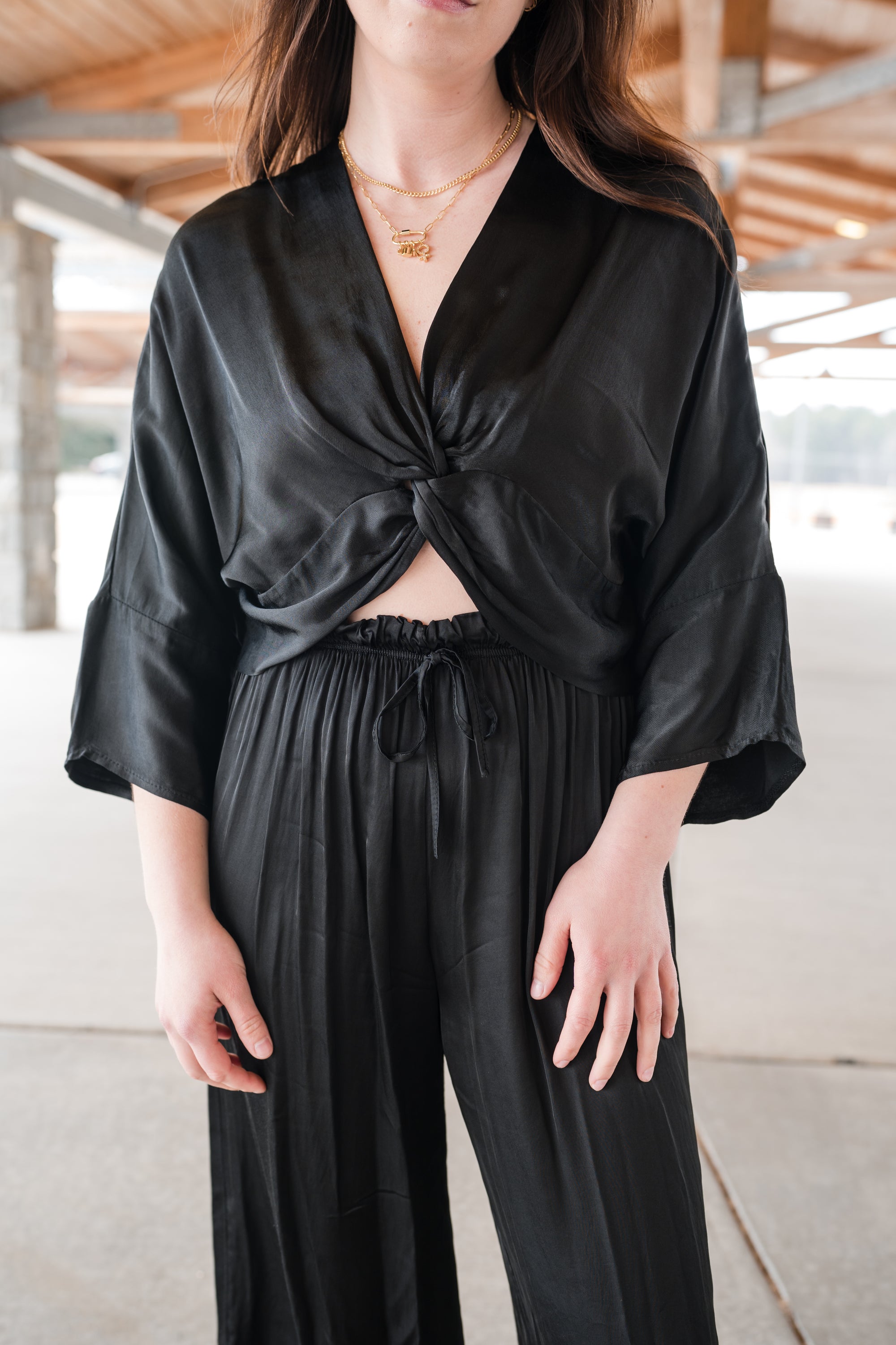 Front Knot Cropped Blouse in Black