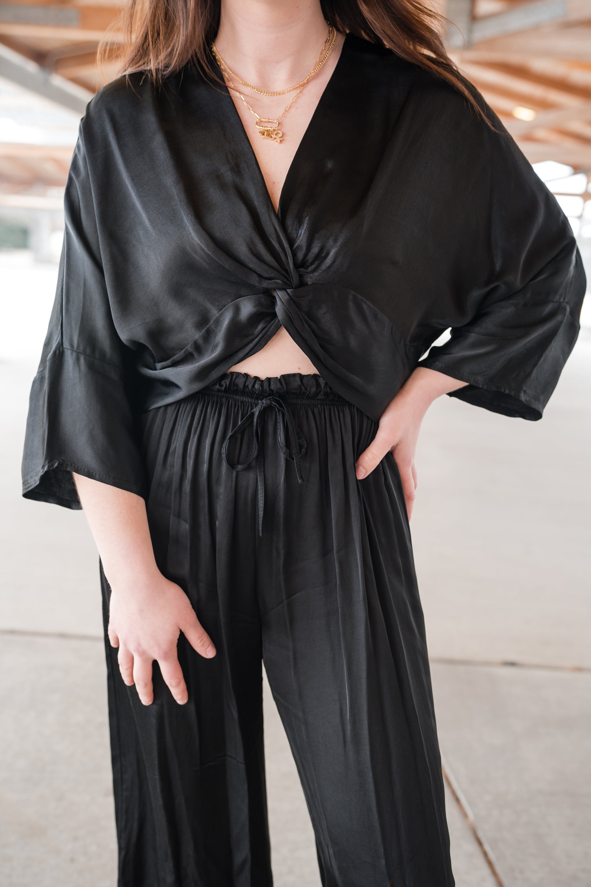 Front Knot Cropped Blouse in Black