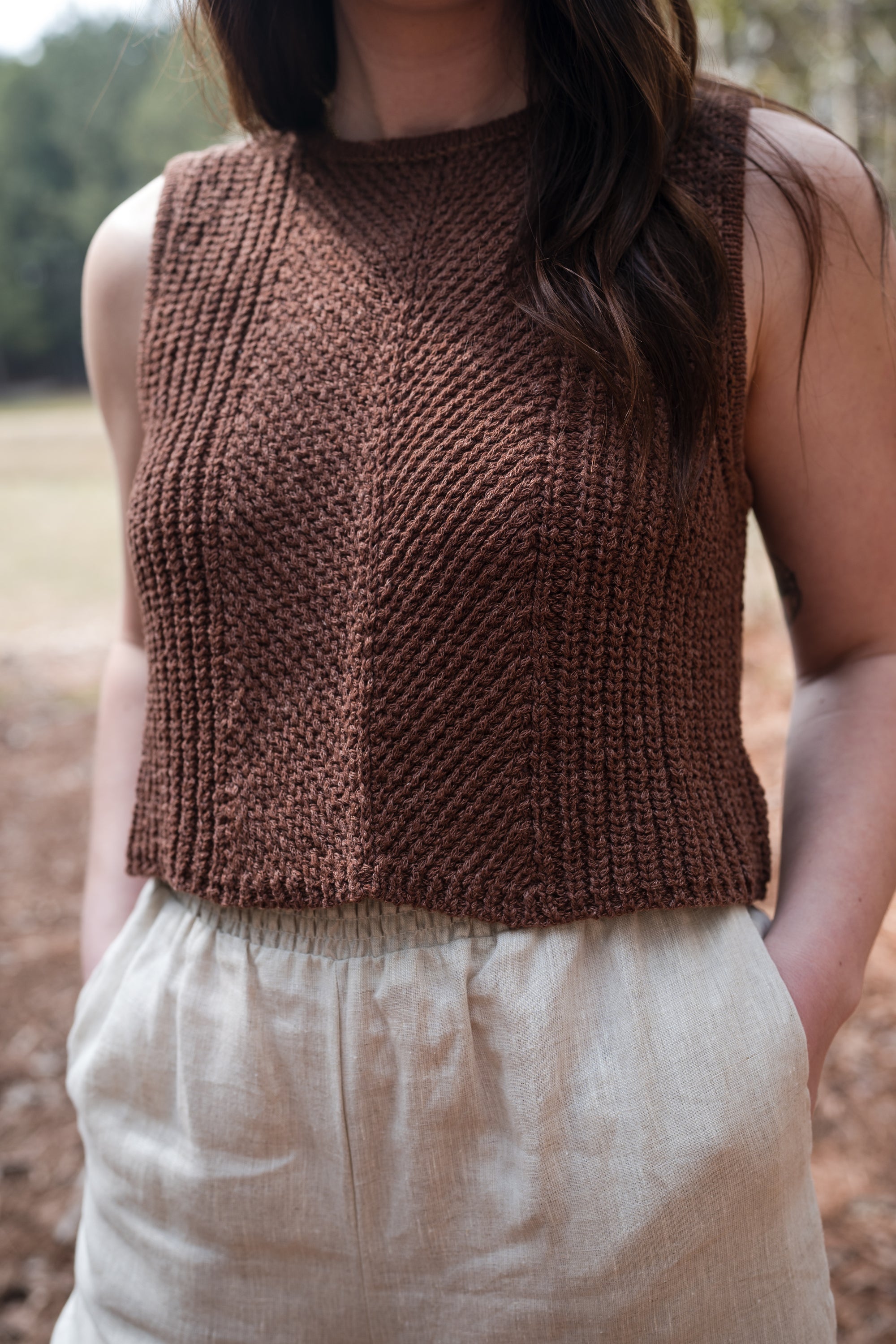 Large Knit Lightweight Sweater Tank