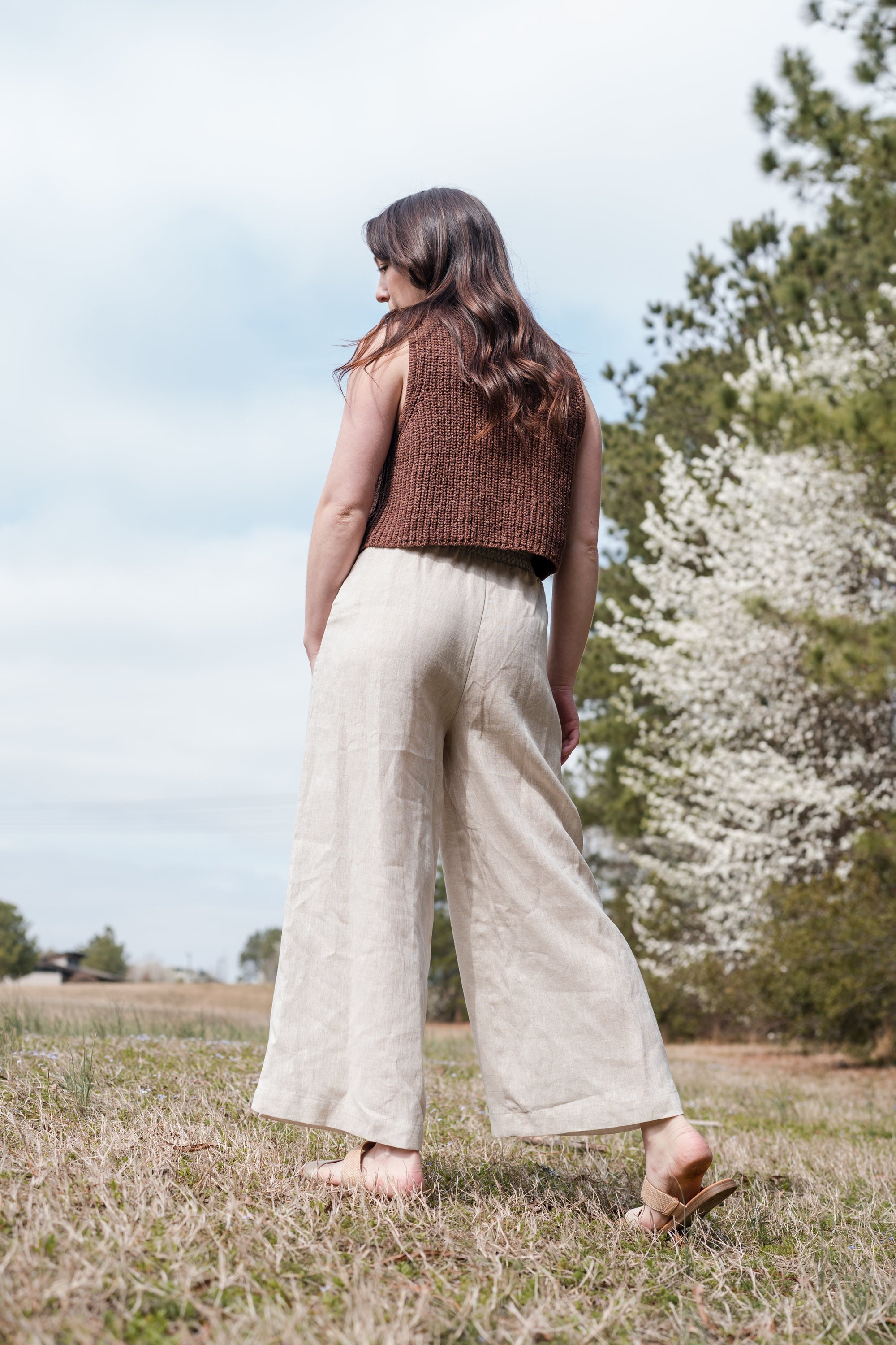 Large Knit Lightweight Sweater Tank
