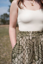Subtle V Square Neck Cropped Tank Top