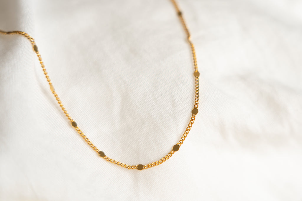 Dainty Sparkle Chain Choker